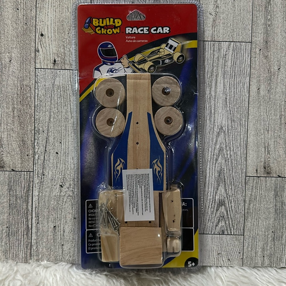 Lowe’s build and grow race car diy kit new
